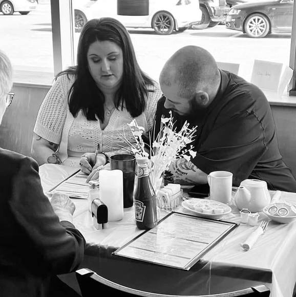 Meet your Posher, Tiffany - Picture 1 of 1